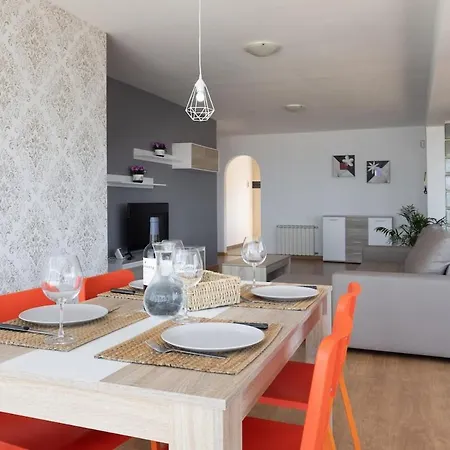 Eden La Paz Vila Sauzal